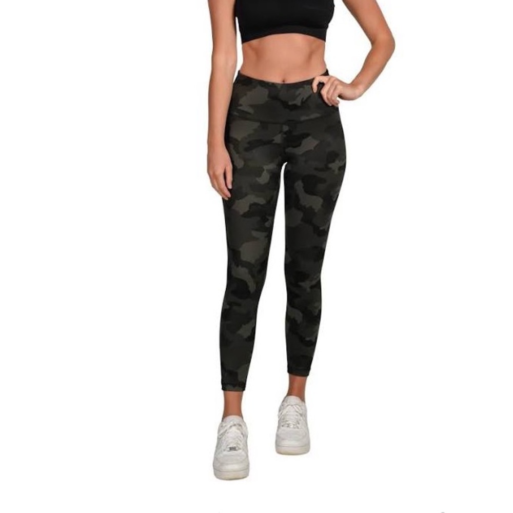 Brand New Thrill  High Waist Pocket s  Camo